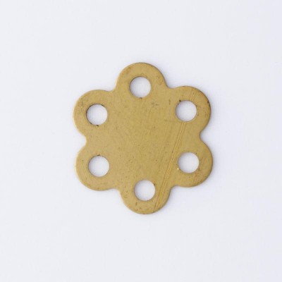 Detalhes do produto Flor com 6 furos 18,00mmx18,00mm