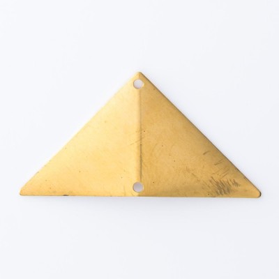Detalhes do produto Triângulo abaulado com 2 furos 15,52mmx30,63mm
